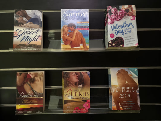 ROMANTIC FICTION - Bundle of 6 - 2-4 Titles per book (Min. good condition)