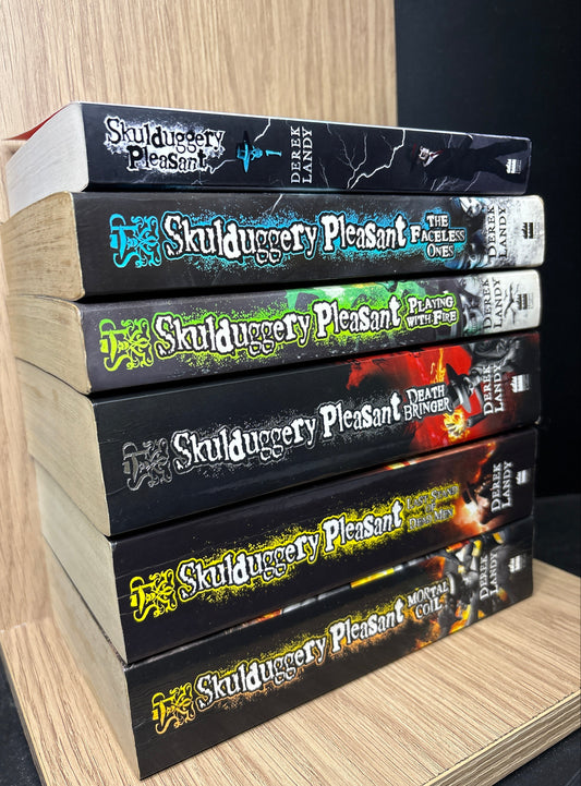 LANDY, Derek 'Skulduggery Pleasant' Assorted Standalone Titles Bundle of 6 (Min. fair condition)