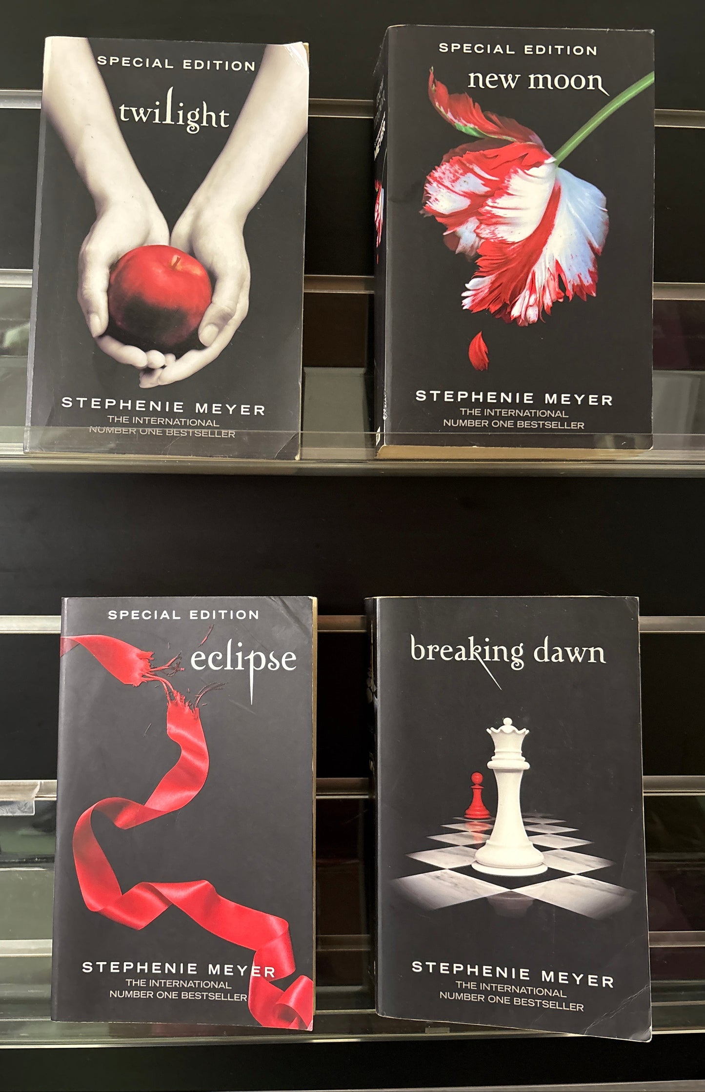 MEYER, Stephanie 'Twilight' Original Series/ Complete: Bundle of 4 (Min. fair condition)
