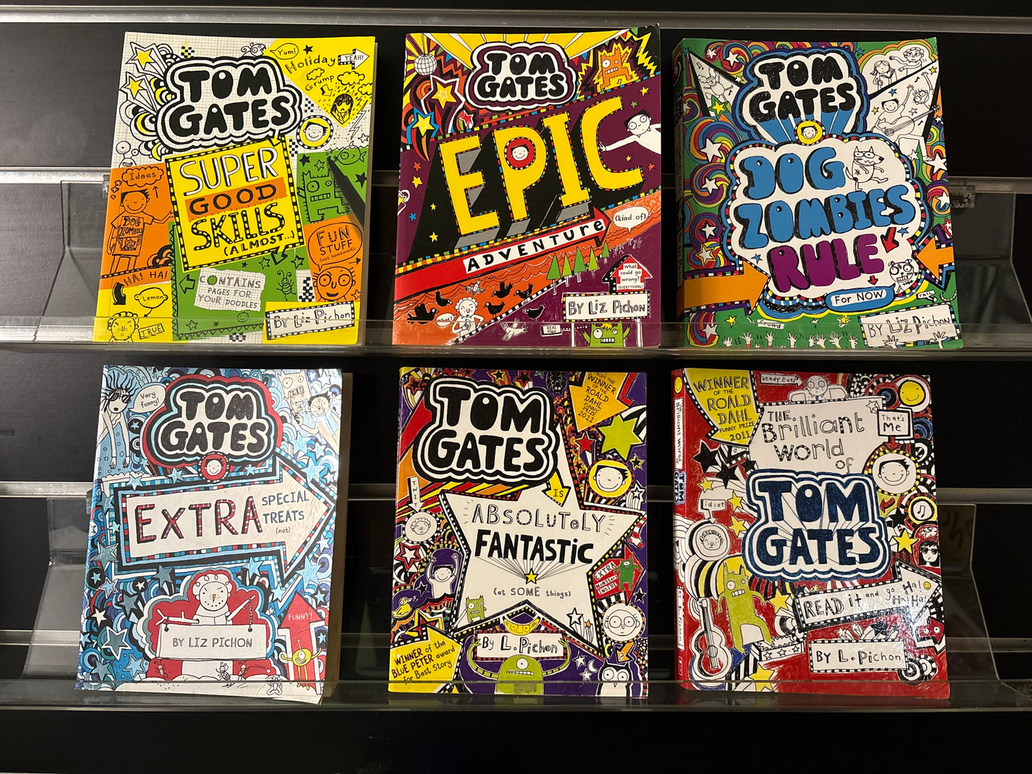 PICHON, Liz 'Tom Gates' Assorted Titles Bundle of 6 (Min. fair condition)