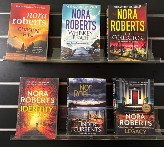 ROBERTS, Nora  Assorted Standalone Titles Bundle of 6 (Min. fair condition)