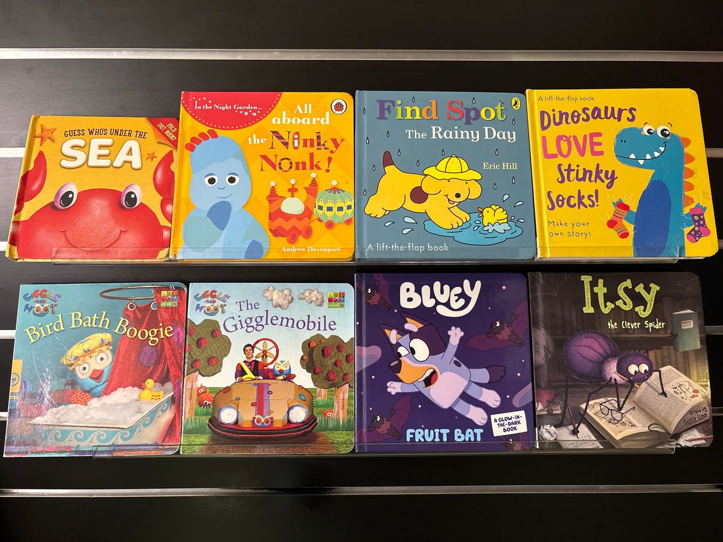 CHILDREN'S BOARD BOOKS Assorted Standalone Titles Bundle of 8 (Min. good condition)