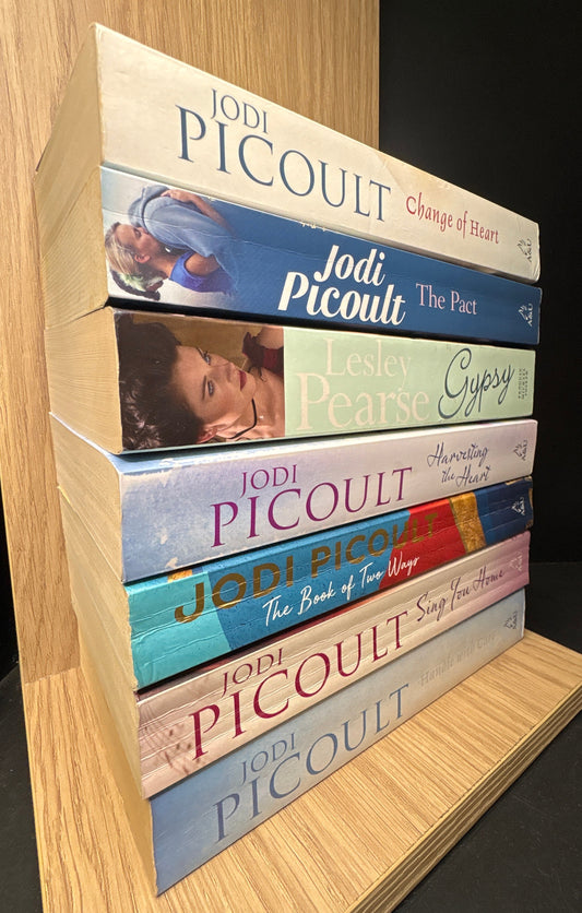 PICOULT, Jodi  Standalone Titles Bundle of 7 (Min. fair condition)