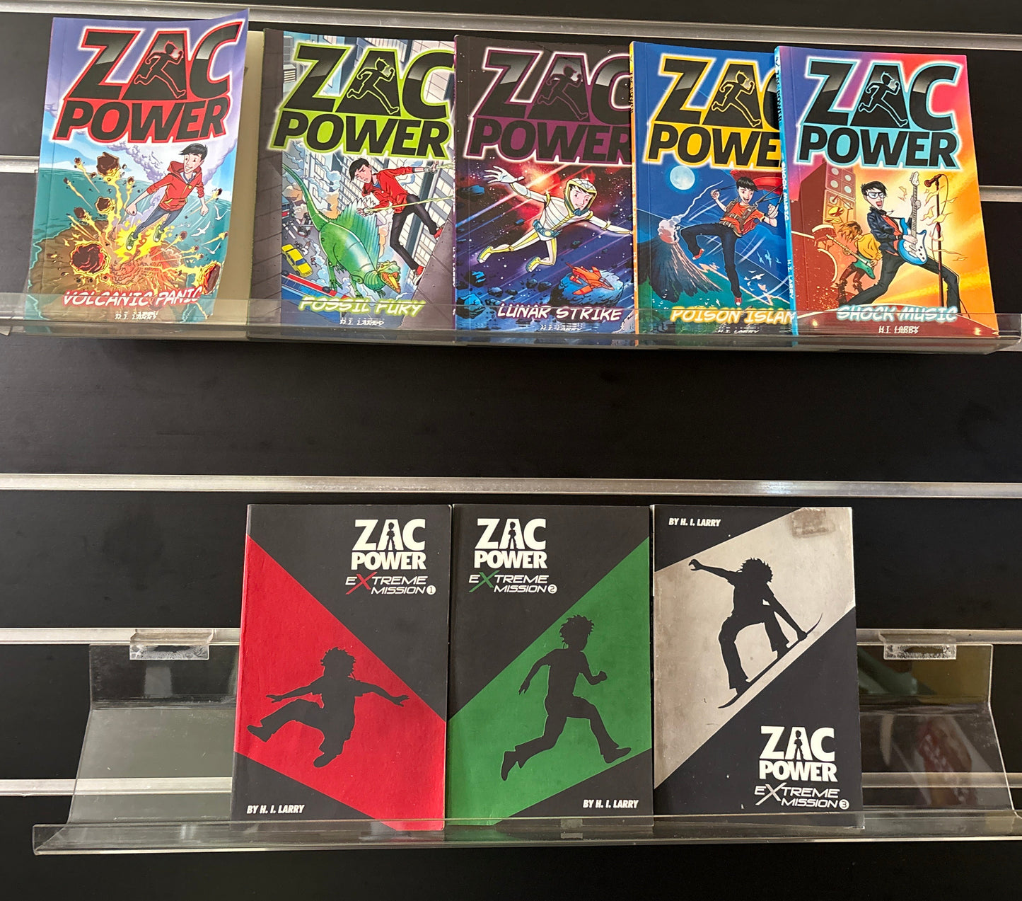 LARRY, H. I - 'Zac Power' Series Assorted Titles Bundle of 8 (Min. fair condition)
