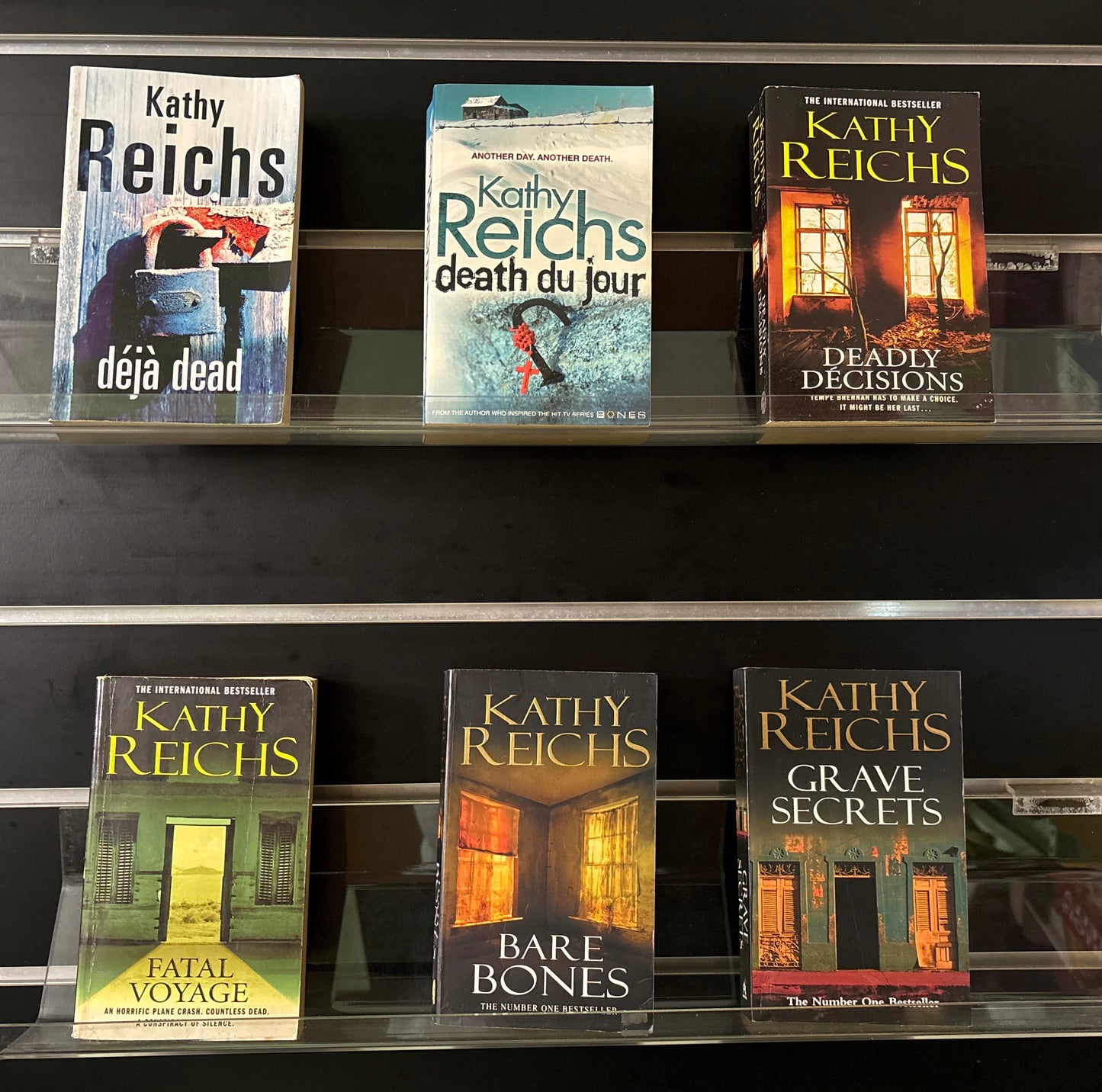 REICHS, Kathy 'Temperance Brennan/ Bones' Series Books #1-6 Bundle of 6  (Min. fair condition)
