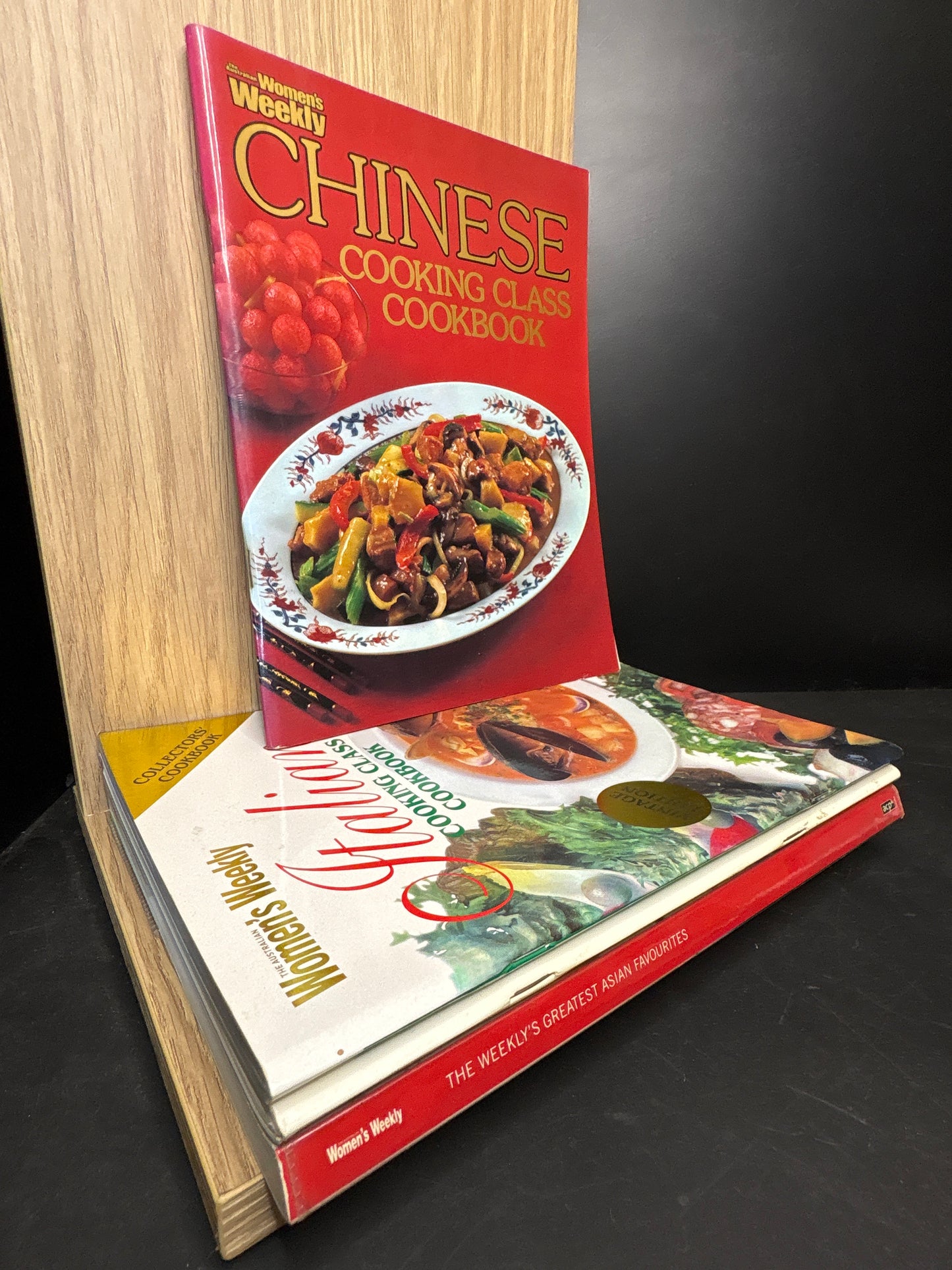 WOMEN'S WEEKLY - Bundle of 4 - Cookbooks (Min. fair condition)