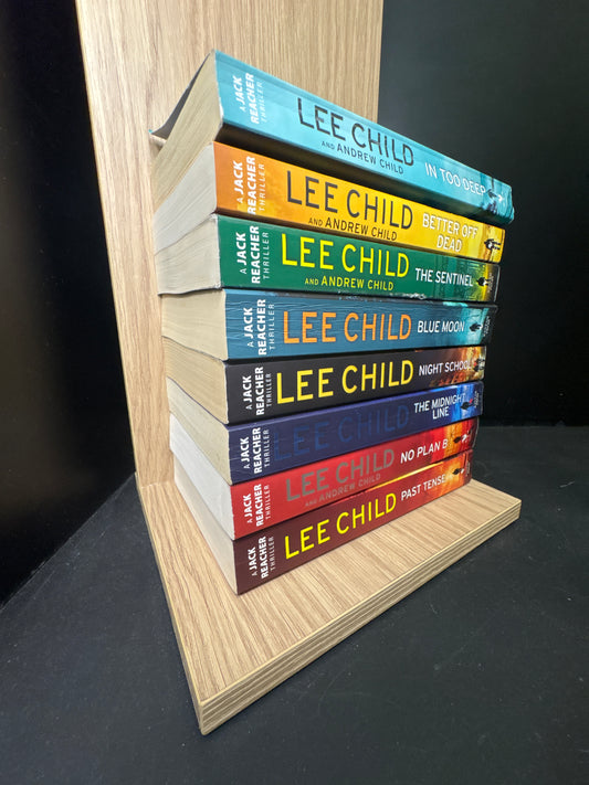 CHILD, Lee - Bundle of 8 Standalone Titles in Jack Reacher Series  (Min. good condition)