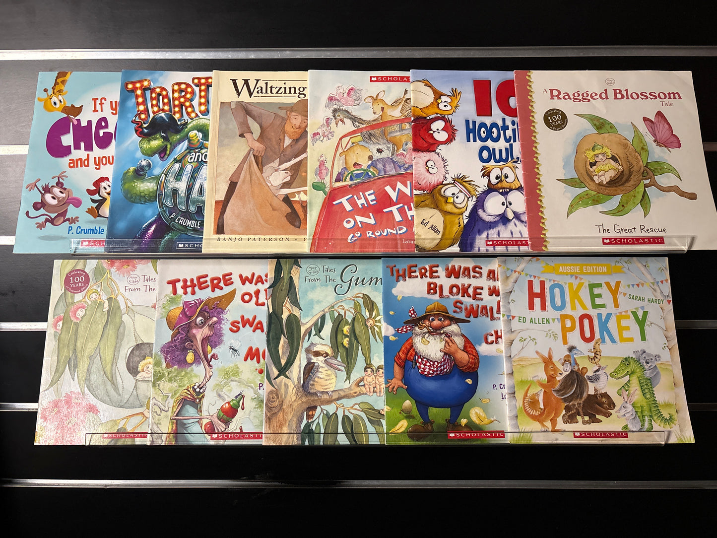 SCHOLASTIC Picture Books Assorted Titles / Assorted Authors  Bundle of 11 (Min. good condition)