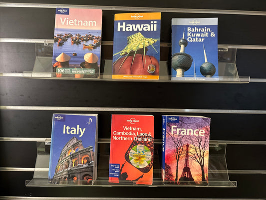 LONELY PLANET - Bundle of 6 - Assorted Travel Guides (Min. fair condition)