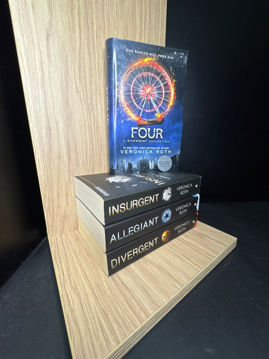 ROTH, Veronica - Bundle of 4 - Divergent Trilogy & Bonus Book (Min. good condition)