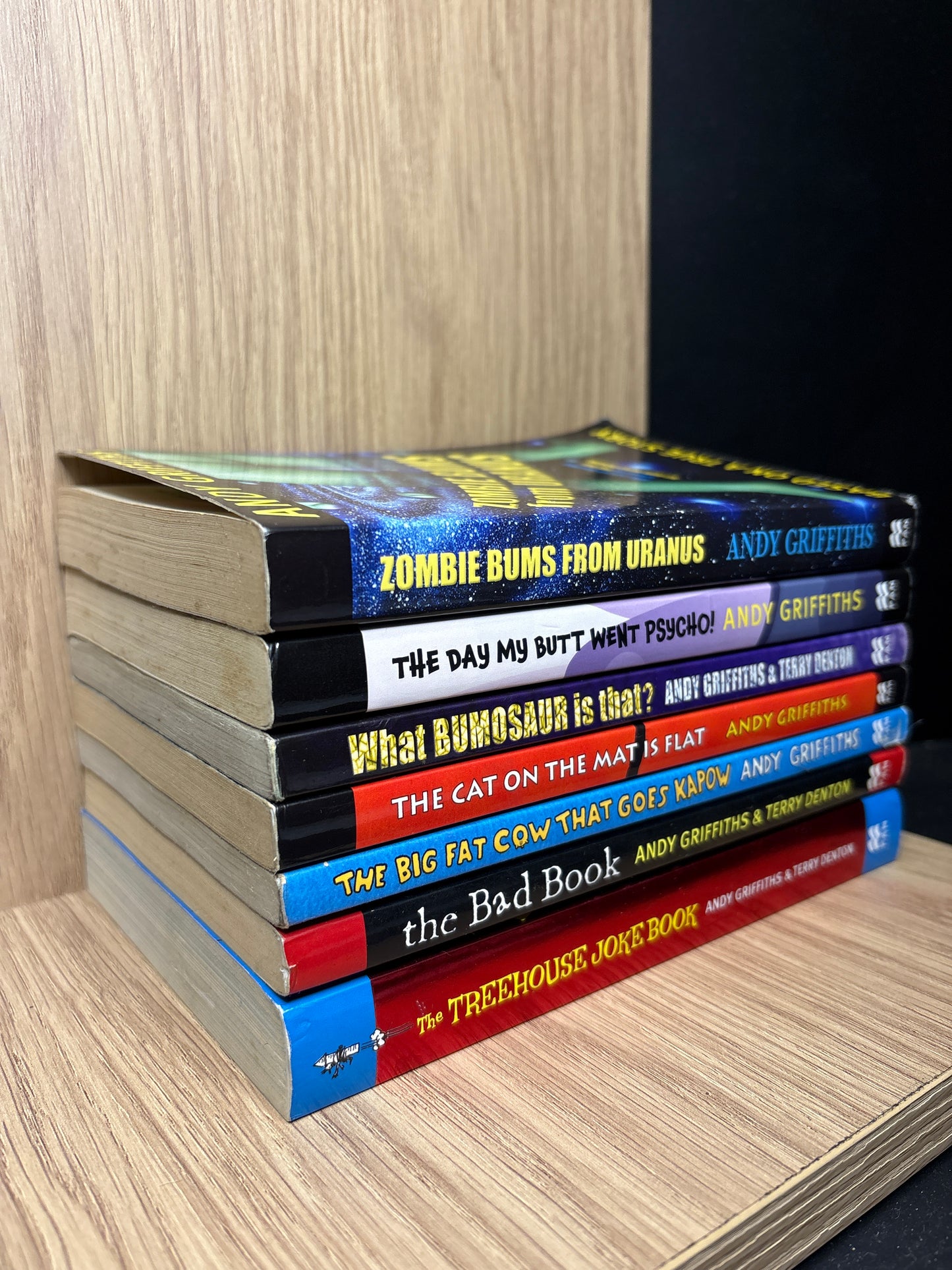 GRIFFITHS, Andy Assorted Standalone Titles Bundle of 7 (Min. fair condition)